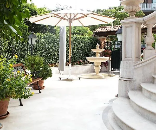 Bed & Breakfast Villino Margherita 4*